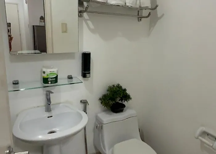 Cordova Place With View Appartamento Manila