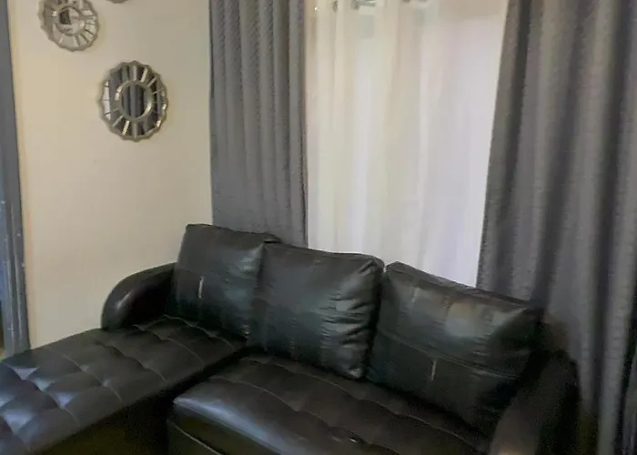 Cordova Towers 2Br With City View Manila